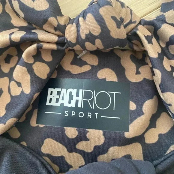 Beach Riot Bowie Leopard Print Knot-front Cropped Top Small Brown Black - Picture 2 of 4